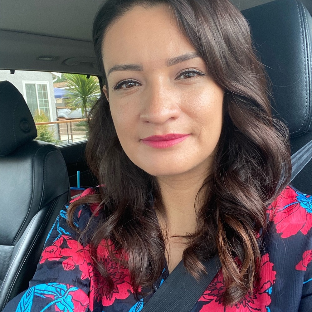 Meet your Posher, Romina